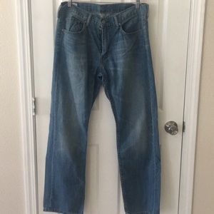 Men’s 559 Levi Jeans size 34x32,